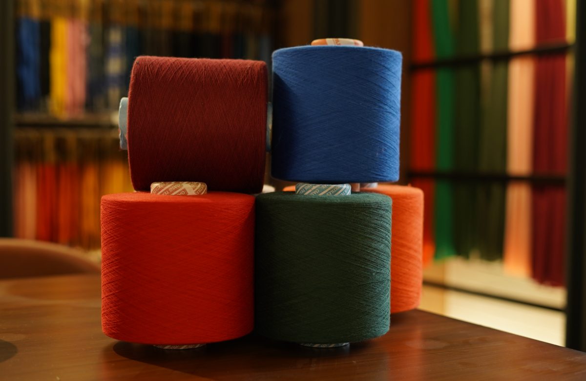 What Makes a Recycled Coloured Yarn Manufacturer a Sustainable Choice?